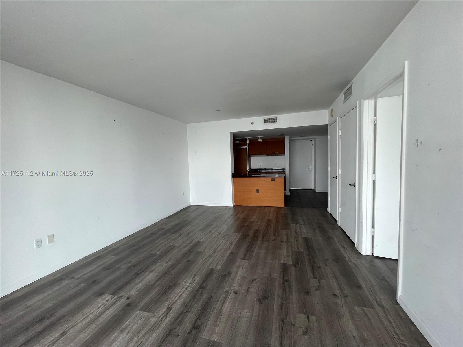 50 BISCAYNE CONDO - Residential