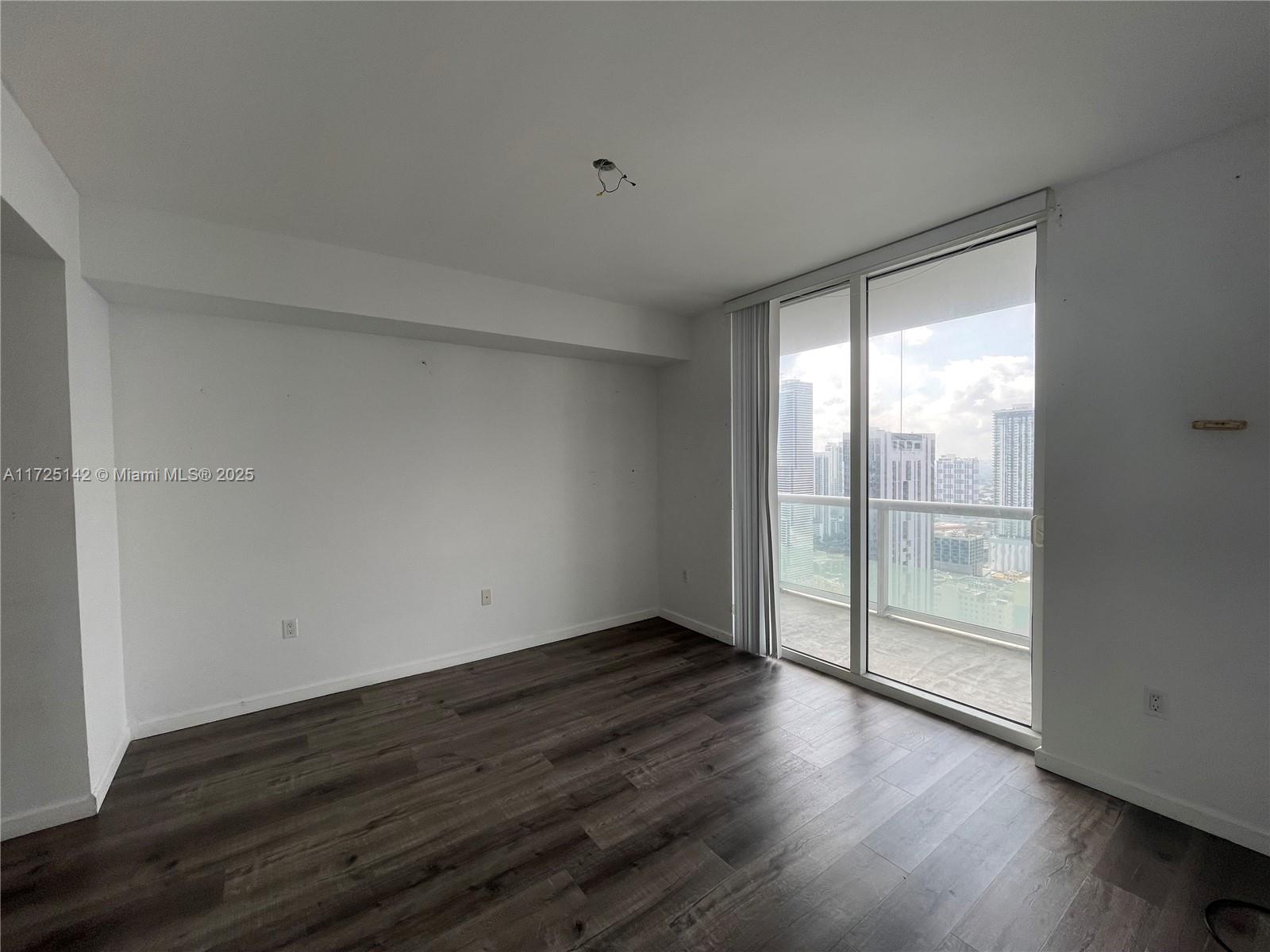 50 BISCAYNE CONDO - Residential