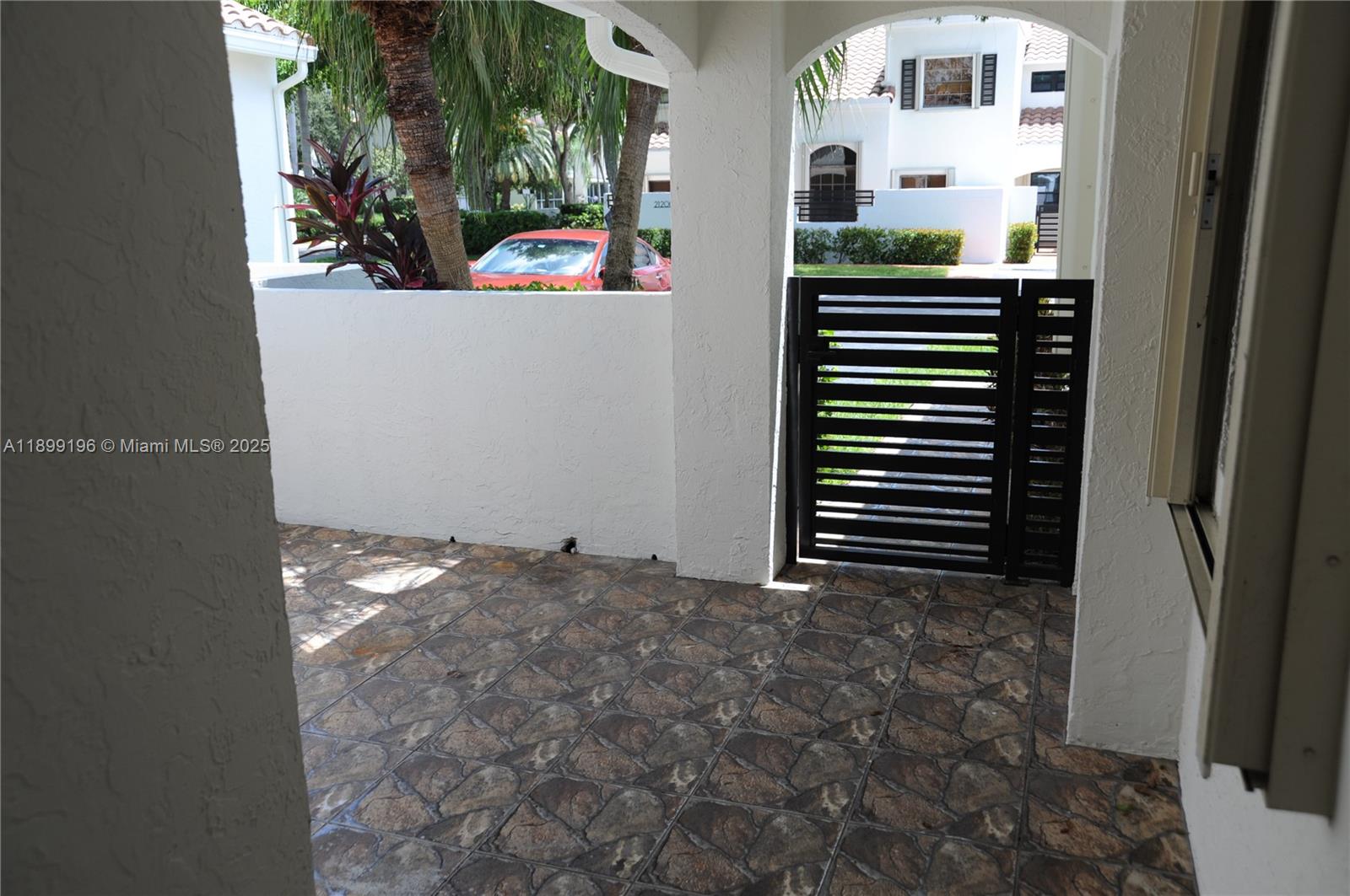 COSTAIN VILLAS HARBOR VIL - Residential