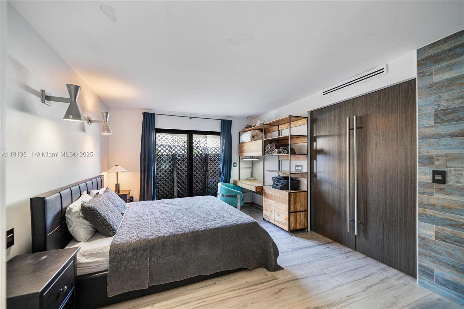 BISCAYNE BEACH-2ND ADDN - Residential