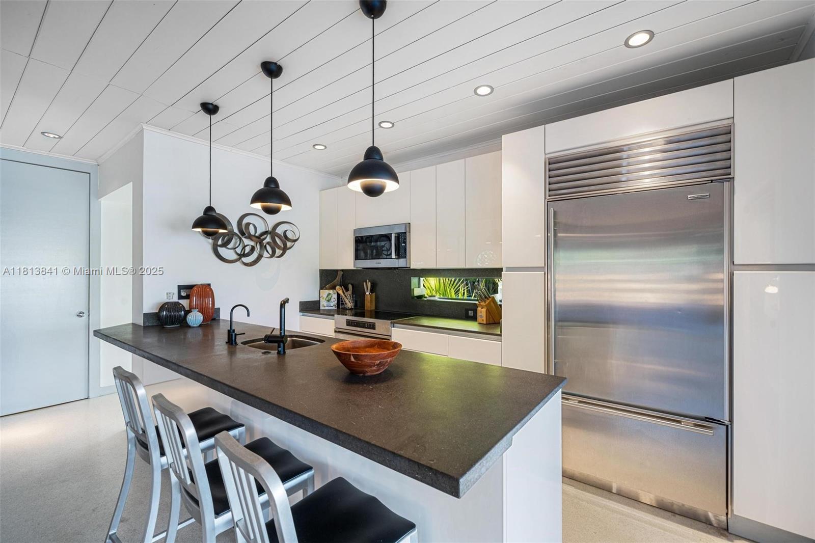 BISCAYNE BEACH-2ND ADDN - Residential