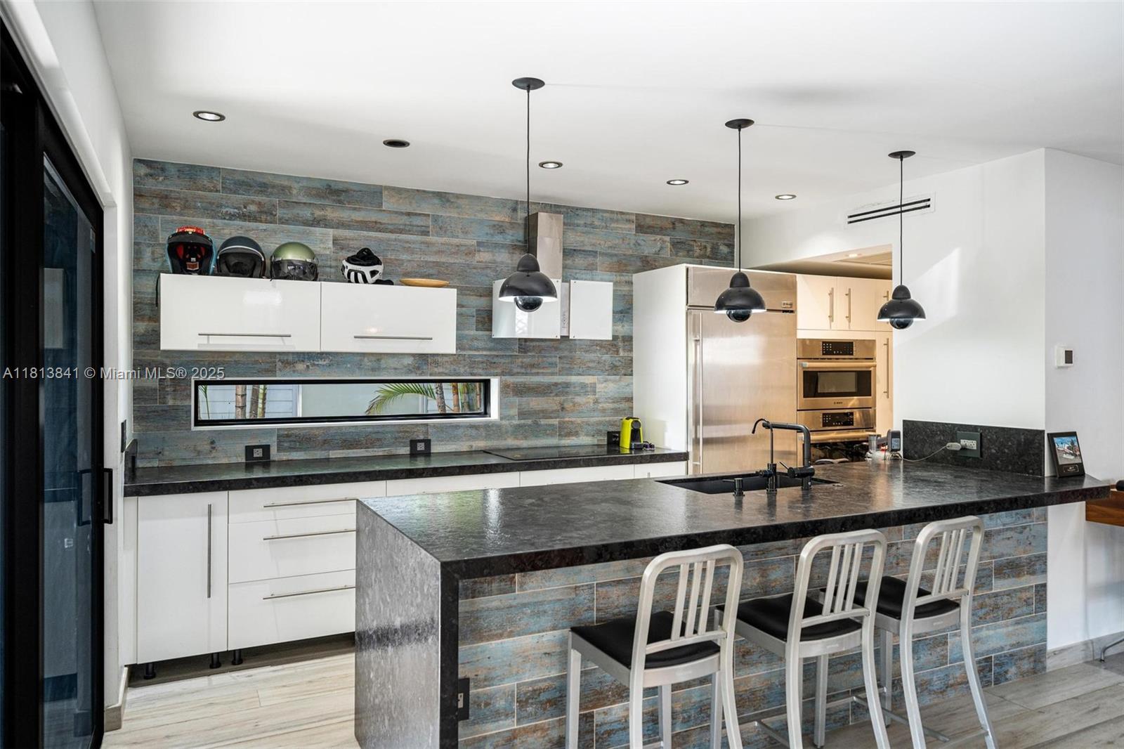 BISCAYNE BEACH-2ND ADDN - Residential