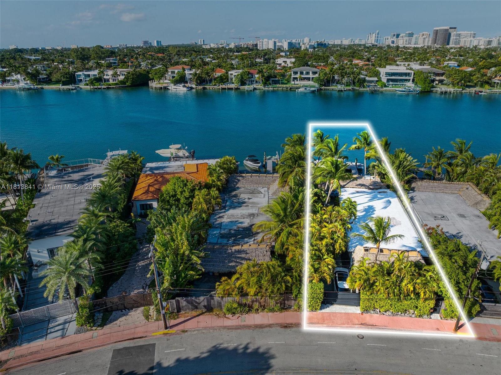 BISCAYNE BEACH-2ND ADDN - Residential