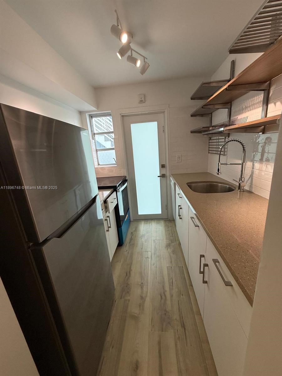 1334 Euclid Ave 4