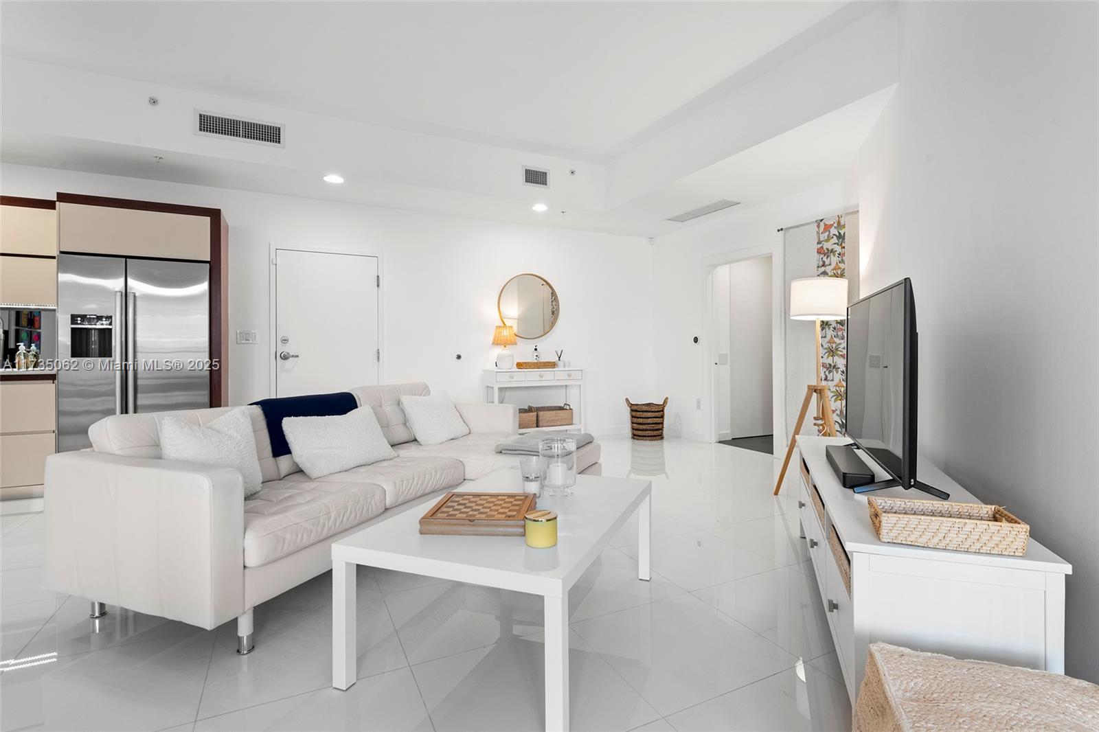 ARTEPARK SOUTH CONDO - Residential