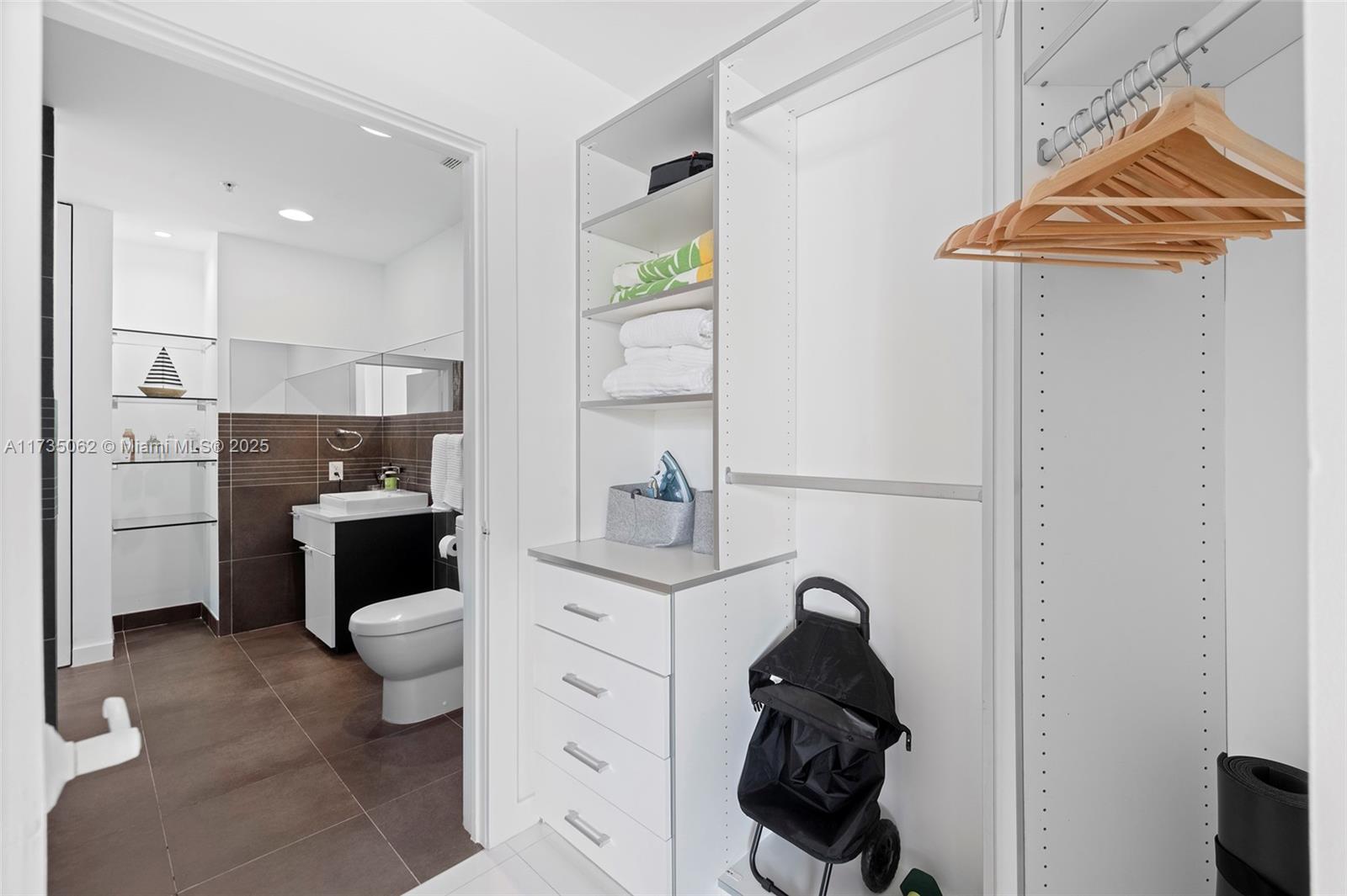ARTEPARK SOUTH CONDO - Residential