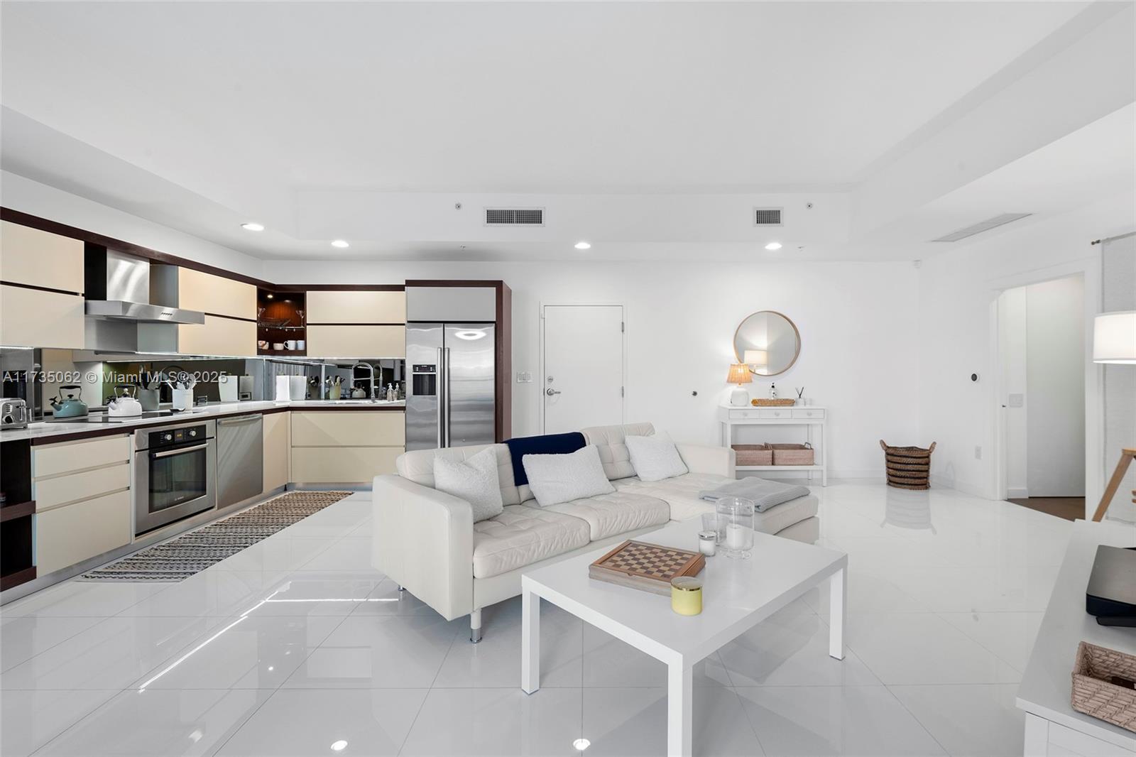 ARTEPARK SOUTH CONDO - Residential