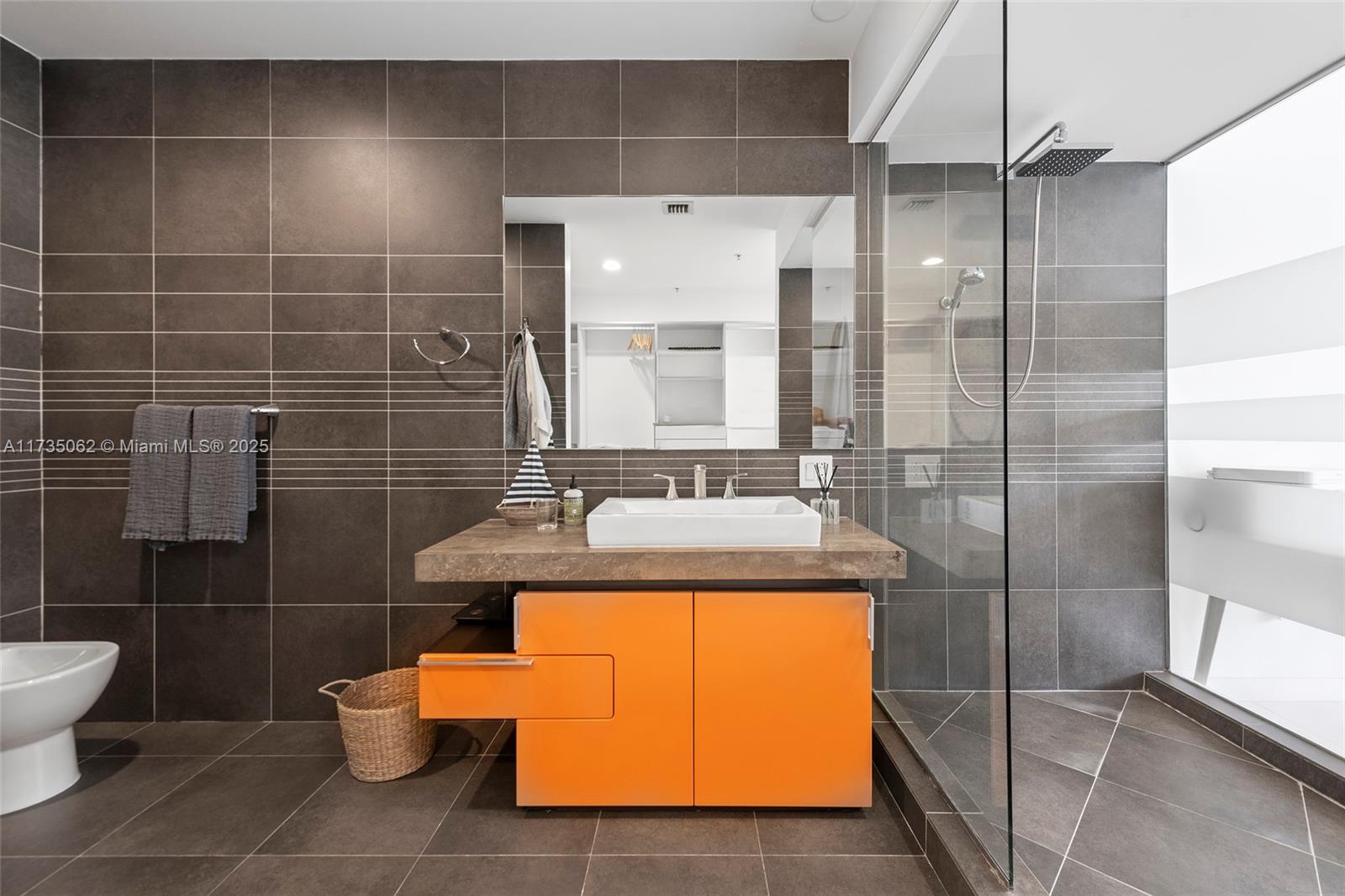 ARTEPARK SOUTH CONDO - Residential