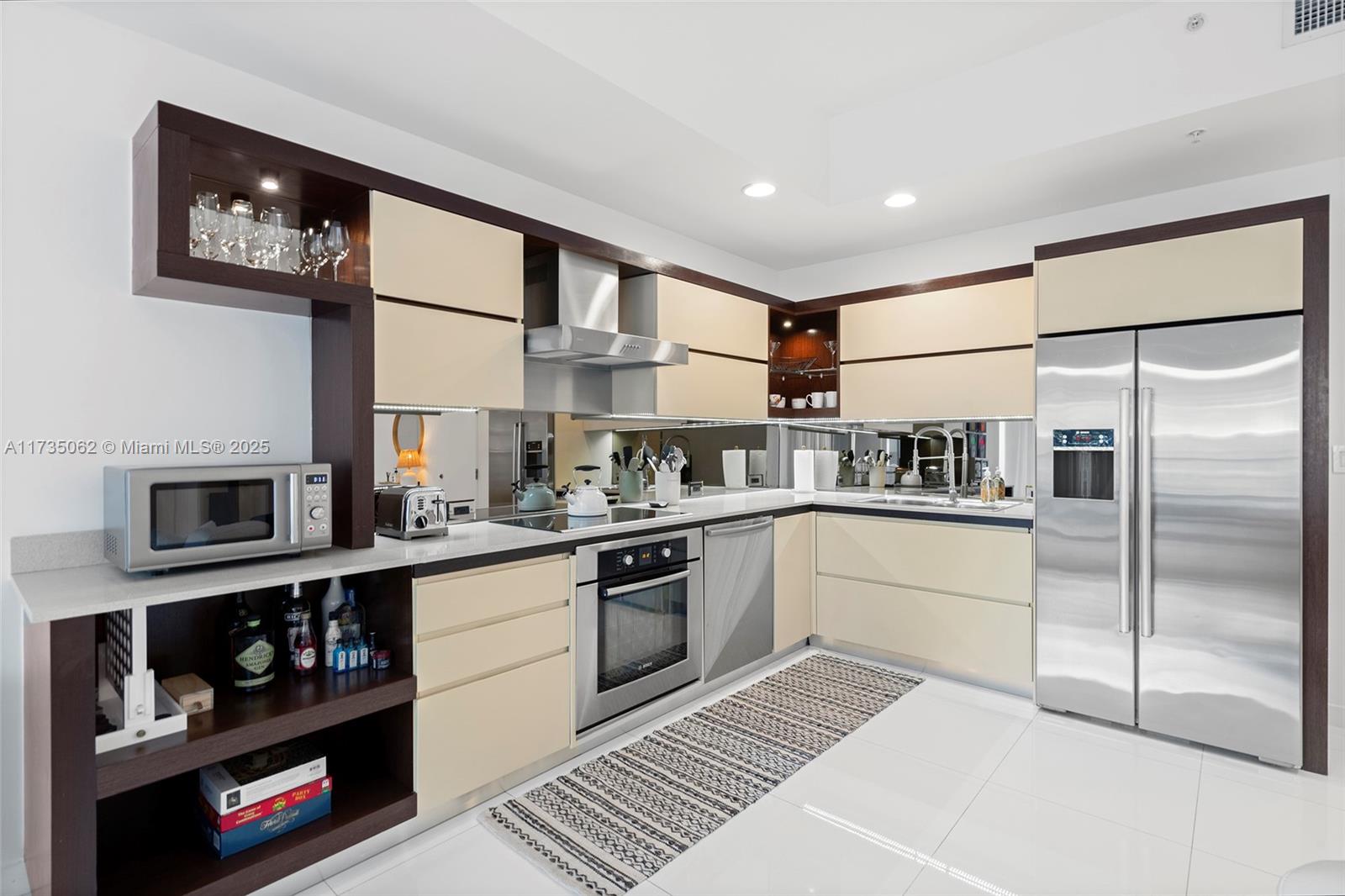 ARTEPARK SOUTH CONDO - Residential