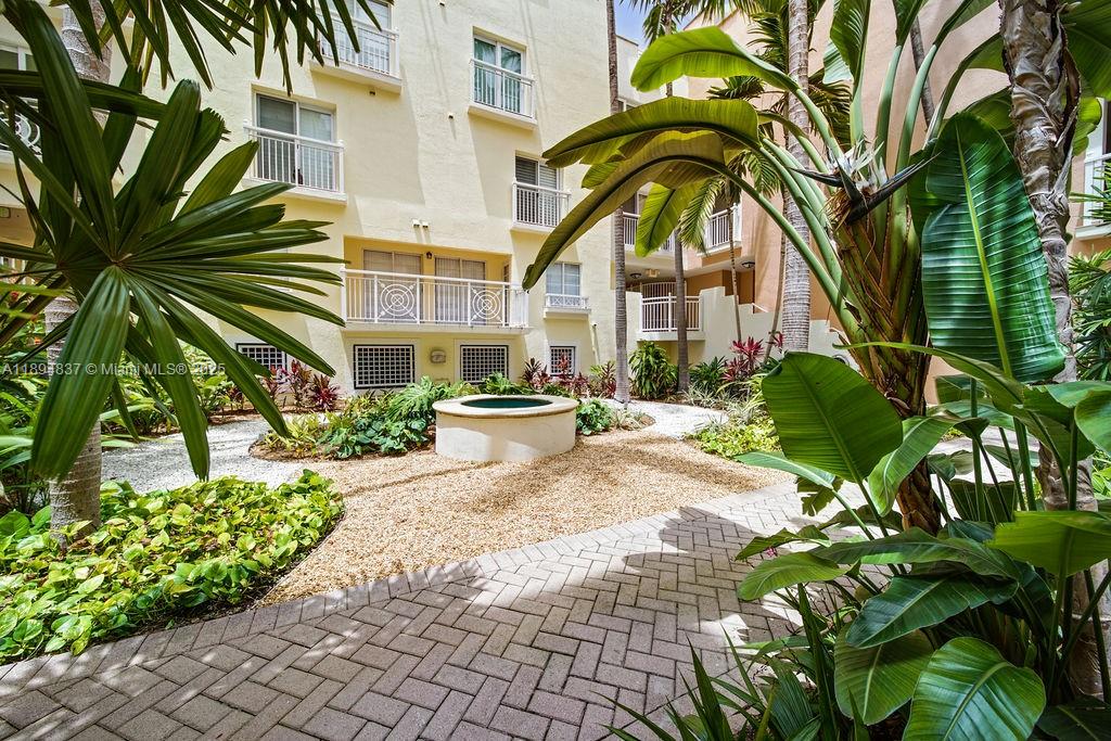 THE COURTS AT SOUTH BEACH - Residential