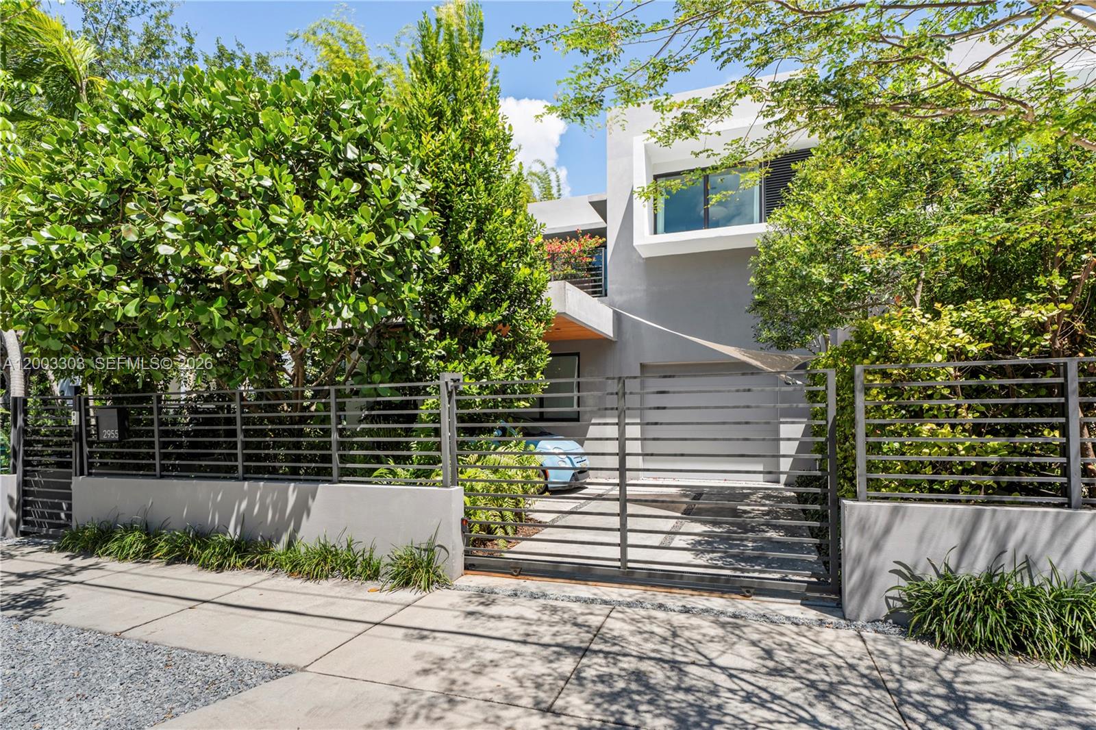 2953-55 SHIPPING AVE COND - Residential