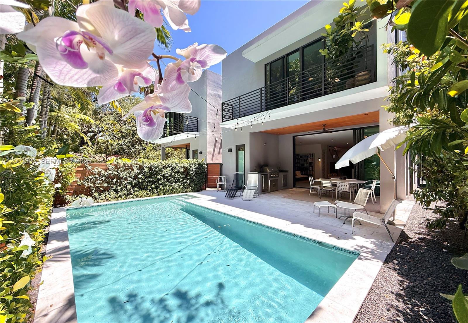 2953-55 SHIPPING AVE COND - Residential