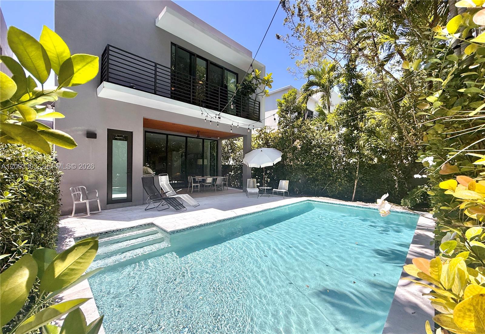 2953-55 SHIPPING AVE COND - Residential