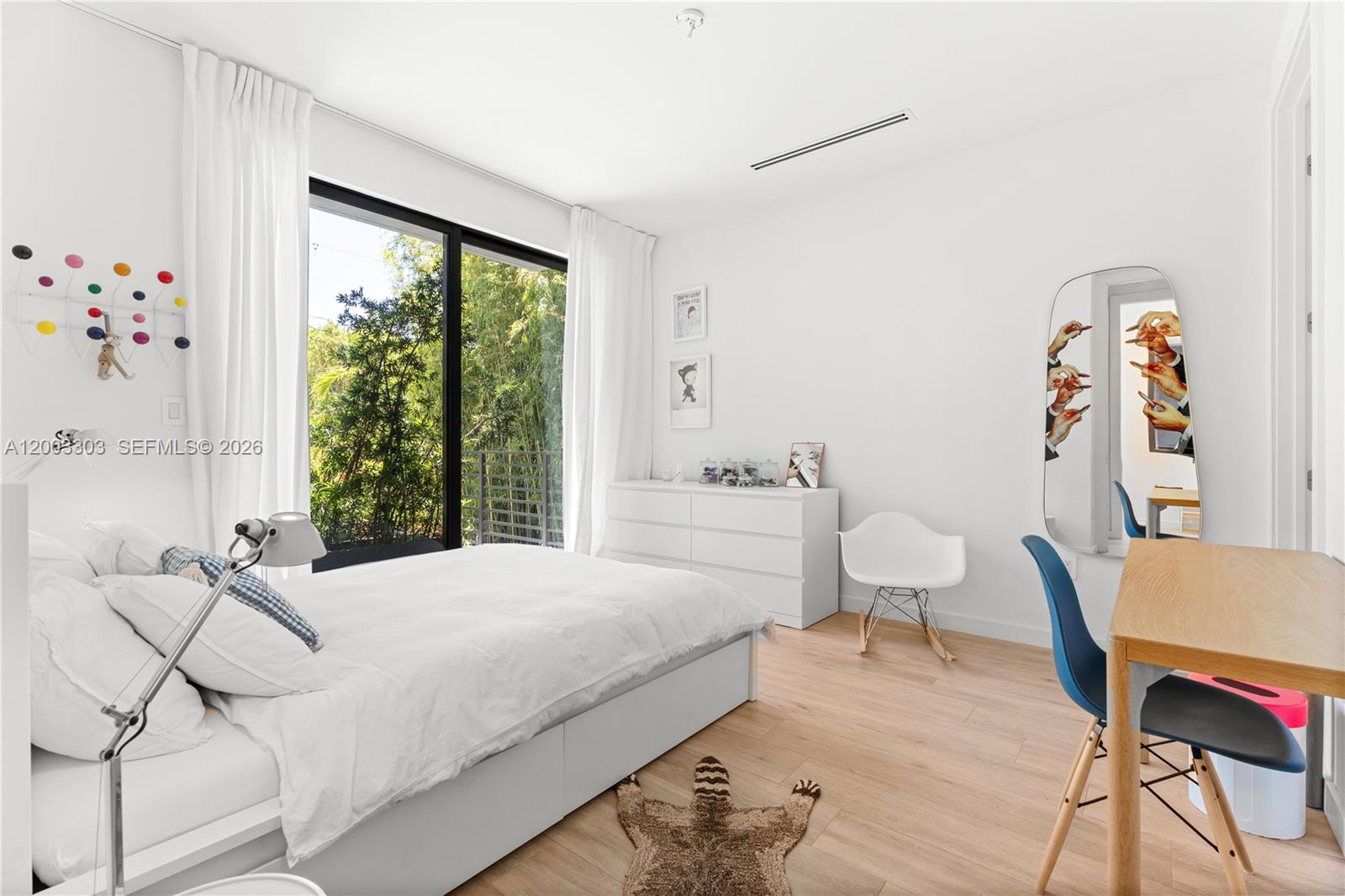 2953-55 SHIPPING AVE COND - Residential