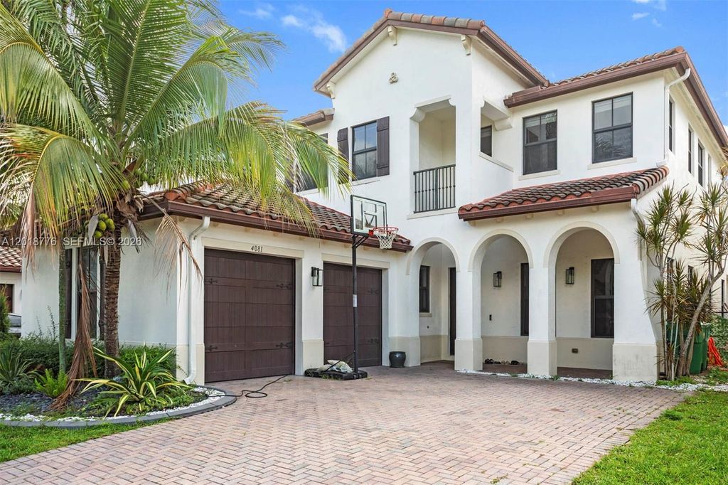 Photo of 4081 NW 85th Dr, Cooper City, FL 33024 (MLS # A12018776)