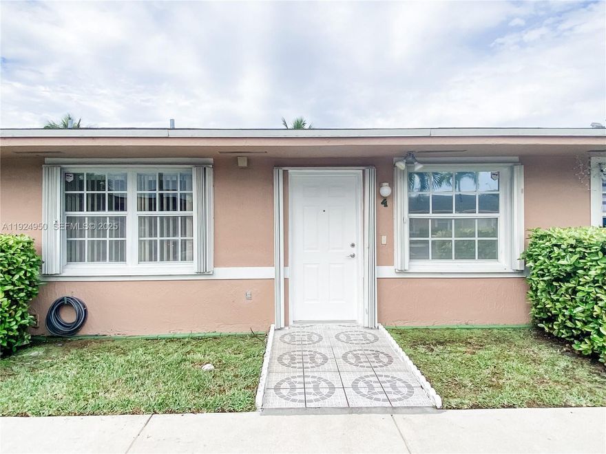 Rarely available in the exclusive and gated "Villas of Bird Gardens" community. This 2-bed, 2-bath spacious townhome features large rooms, an in-unit washer and dryer, and two assigned parking spaces right in front of the unit. Enjoy the tranquility and unwind in the large covered terrace, perfect for entertaining. Don't miss this exceptional opportunity - schedule a viewing today!