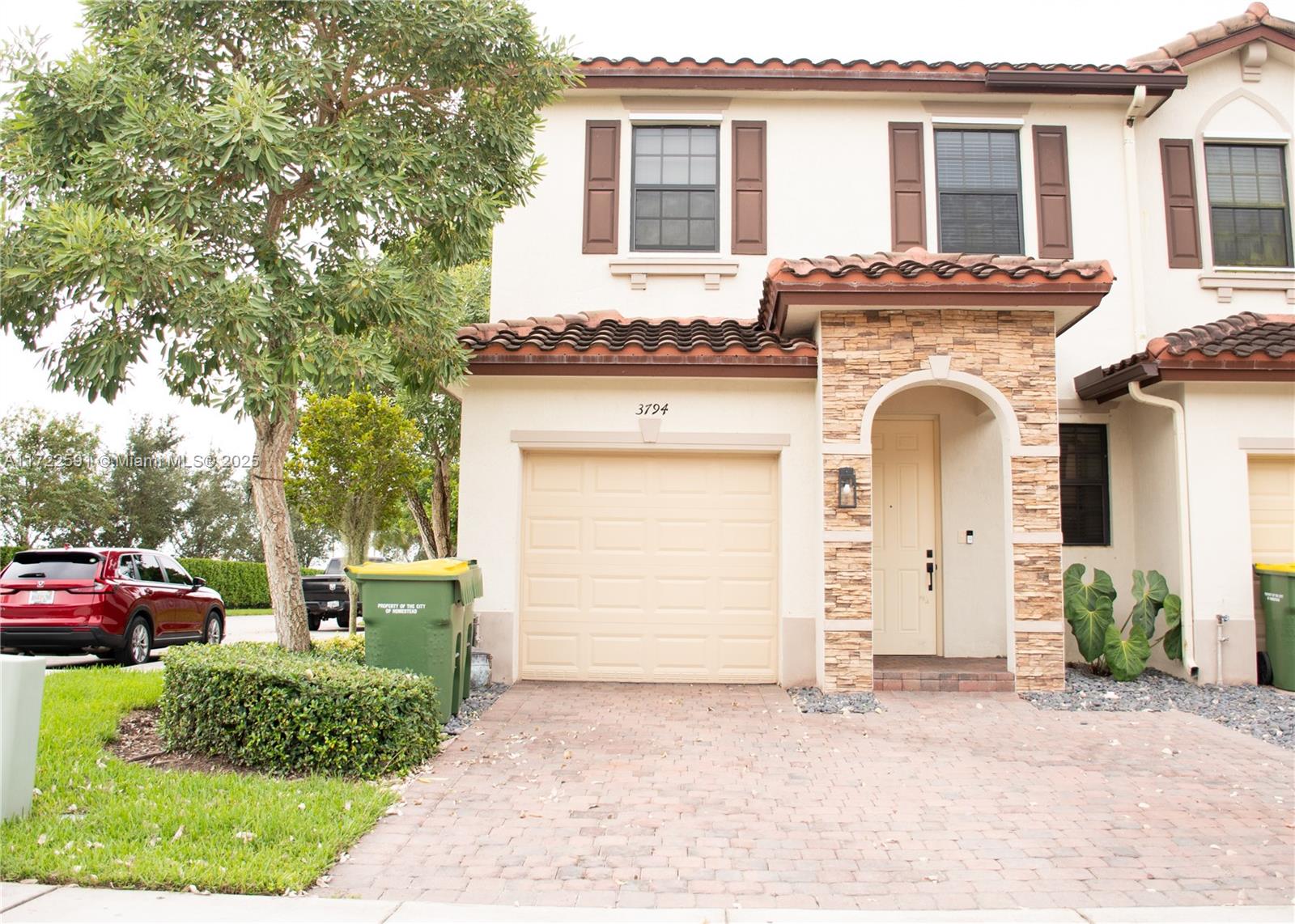 3794 Se 3rd Ct 3794, Homestead, Miami-Dade County, Florida - 3 Bedrooms  
3 Bathrooms - 
