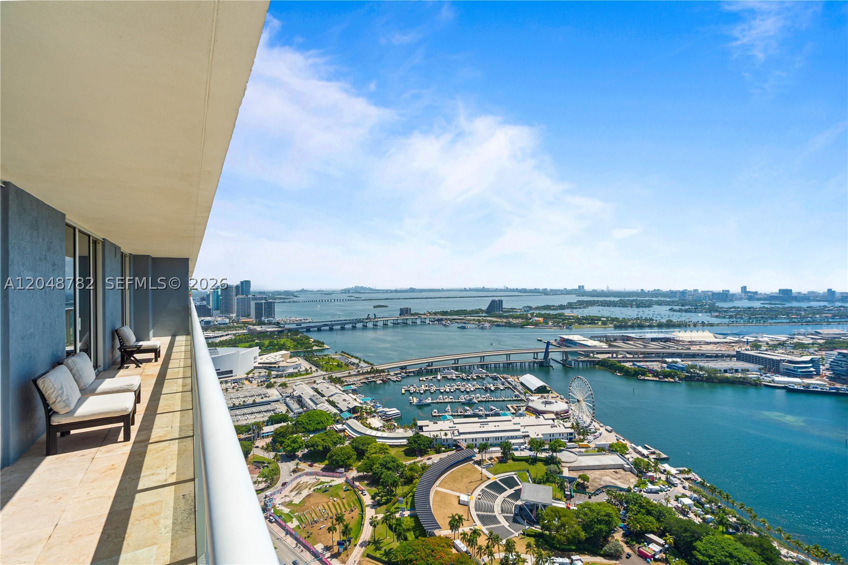 50 Biscayne Blvd 5210