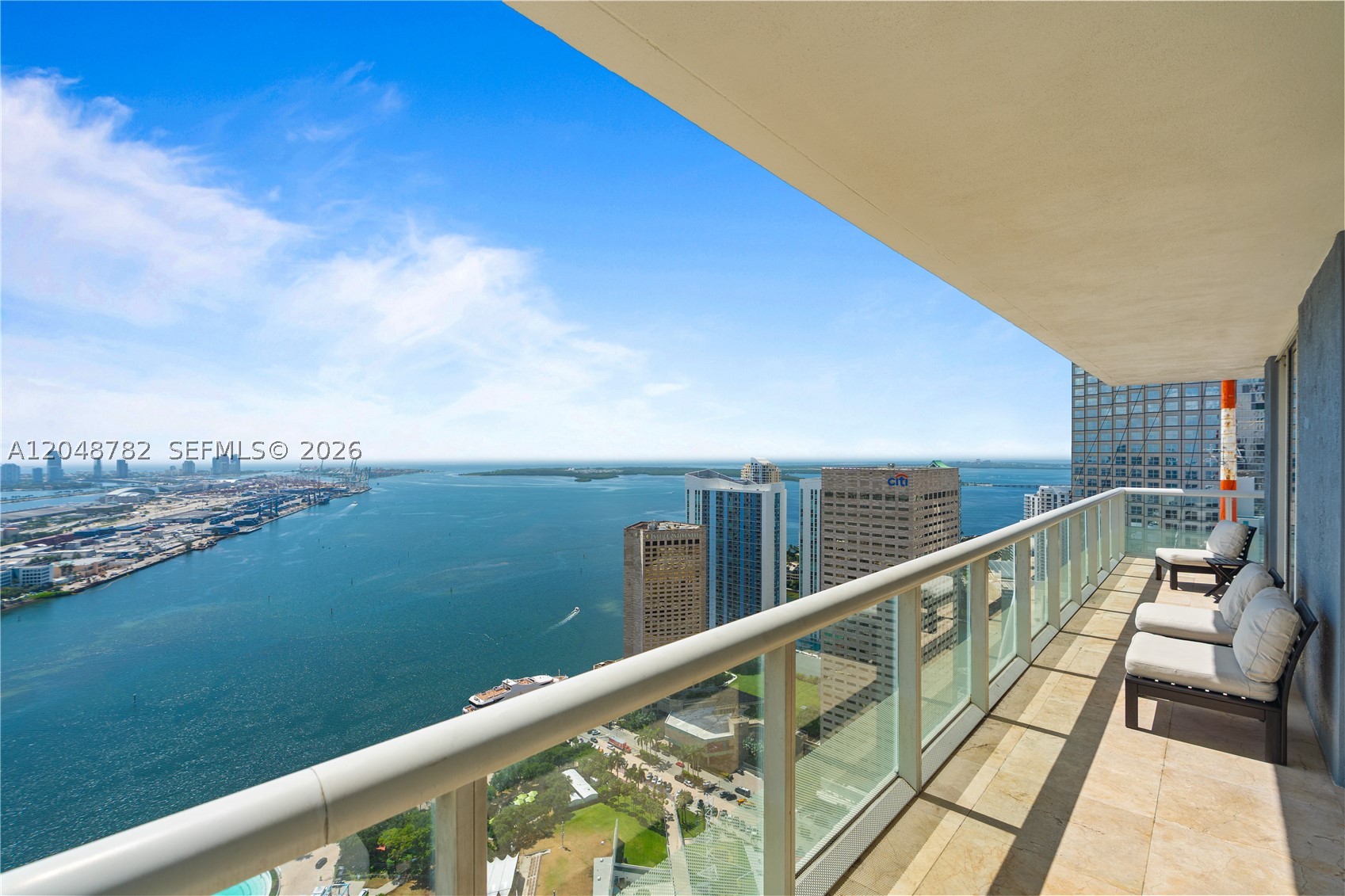 50 Biscayne Blvd 5210