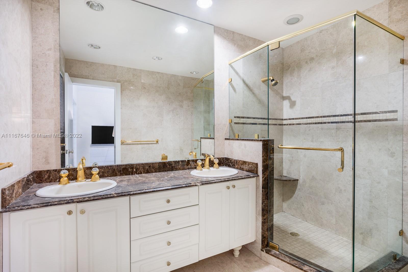 ALTOS DEL MAR NO 5 - Residential