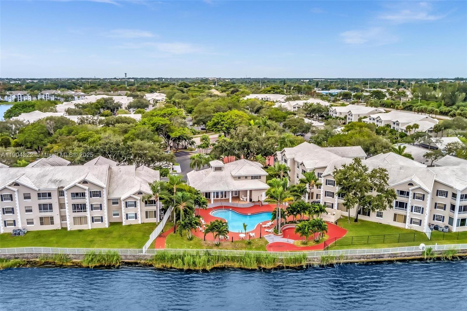 LAKEVIEW CLUB CONDO - Residential Lease