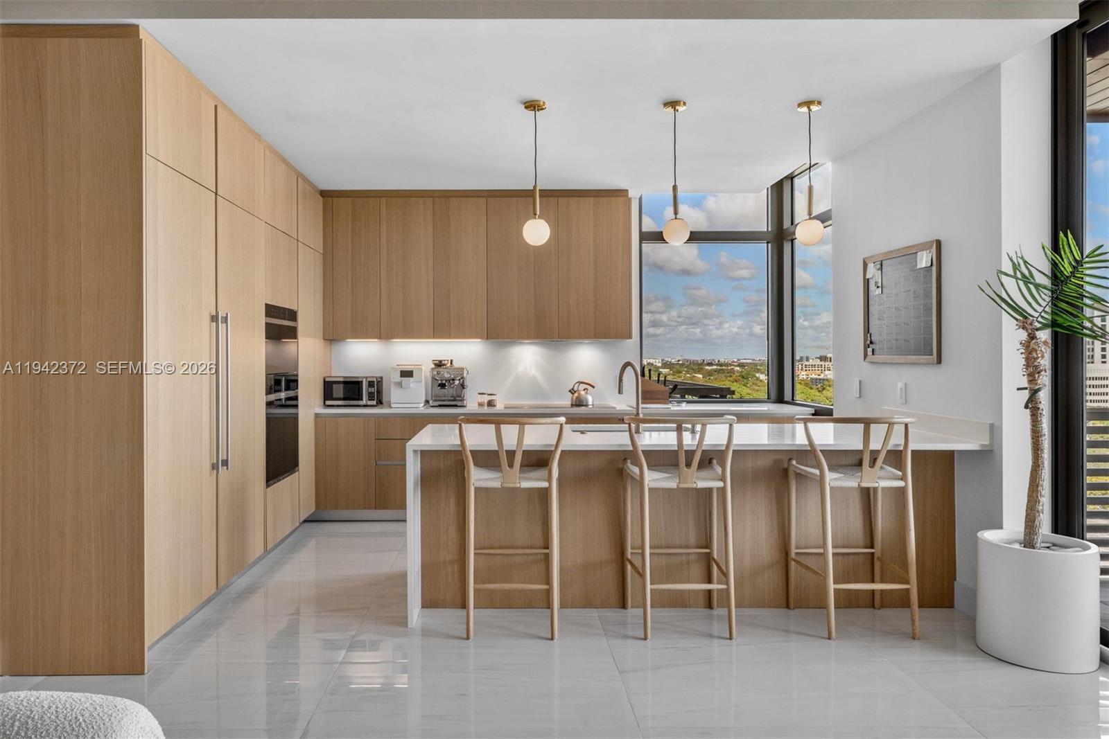 515 Valencia Ave 1103