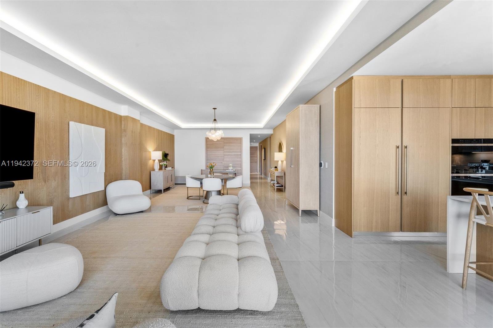 515 Valencia Ave 1103