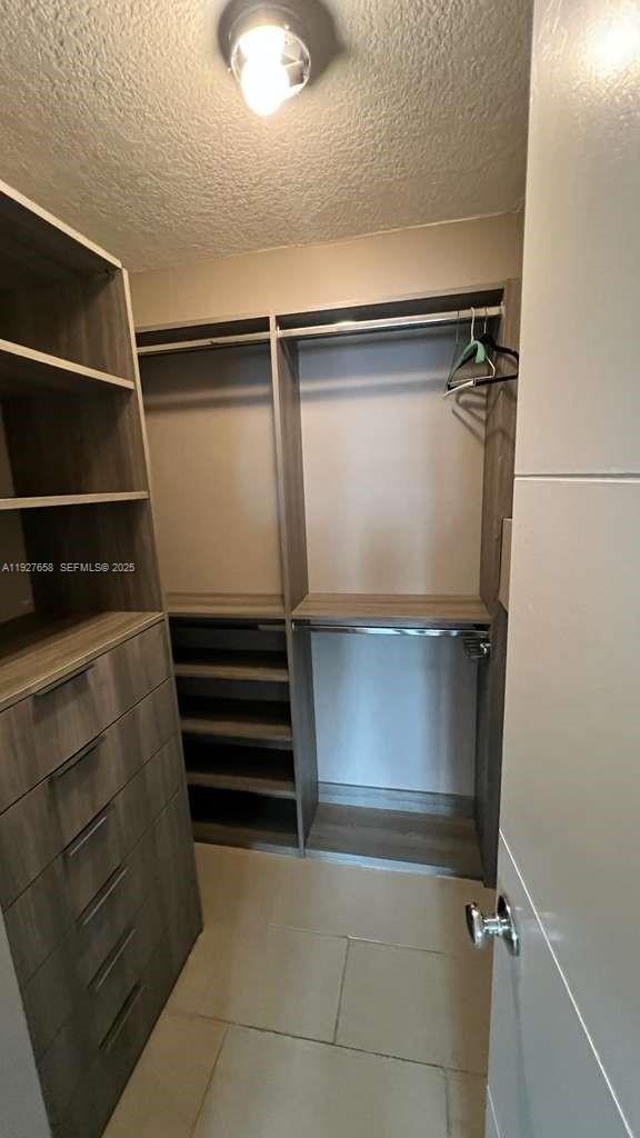 BERKLEY SOUTH CONDO - Residential Lease