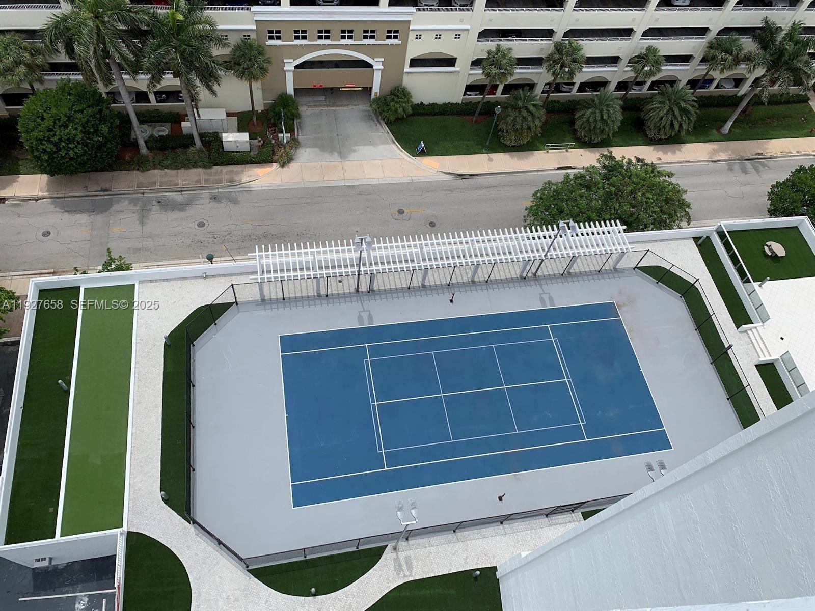 BERKLEY SOUTH CONDO - Residential Lease