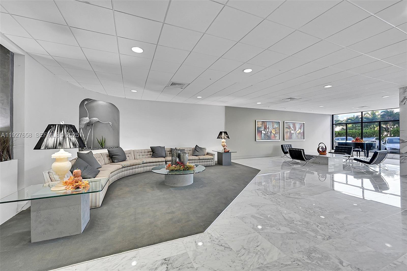 BERKLEY SOUTH CONDO - Residential Lease