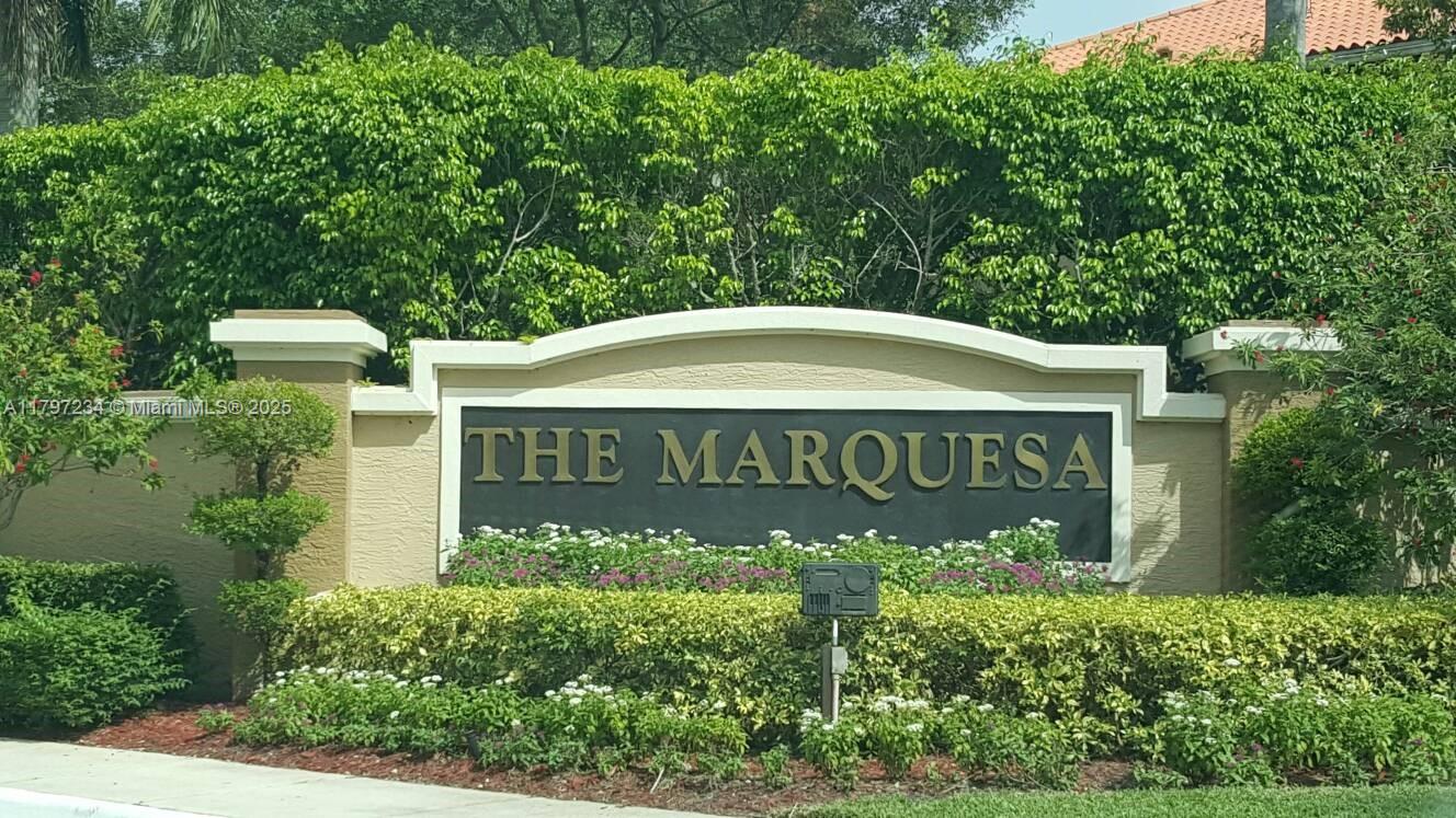 AMAZING APARTMENT, LAMINATE FLOORS, ONE BEDROOM, ONE BATHROOM , WASHER AND DRYER INSIDE THE UNIT, CLUB HOUSE AND POOL AREA, THE AMENITIES INCLUDE CLUBHOUSE WITH SWIMMING POOL, EXERCISE ROOM, PLAY AREA AND GATE COMMUNITY ENTRANCE,VERY CLOSE TO SHOPPING MALLS.