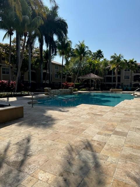 MARQUESA CONDO - Residential