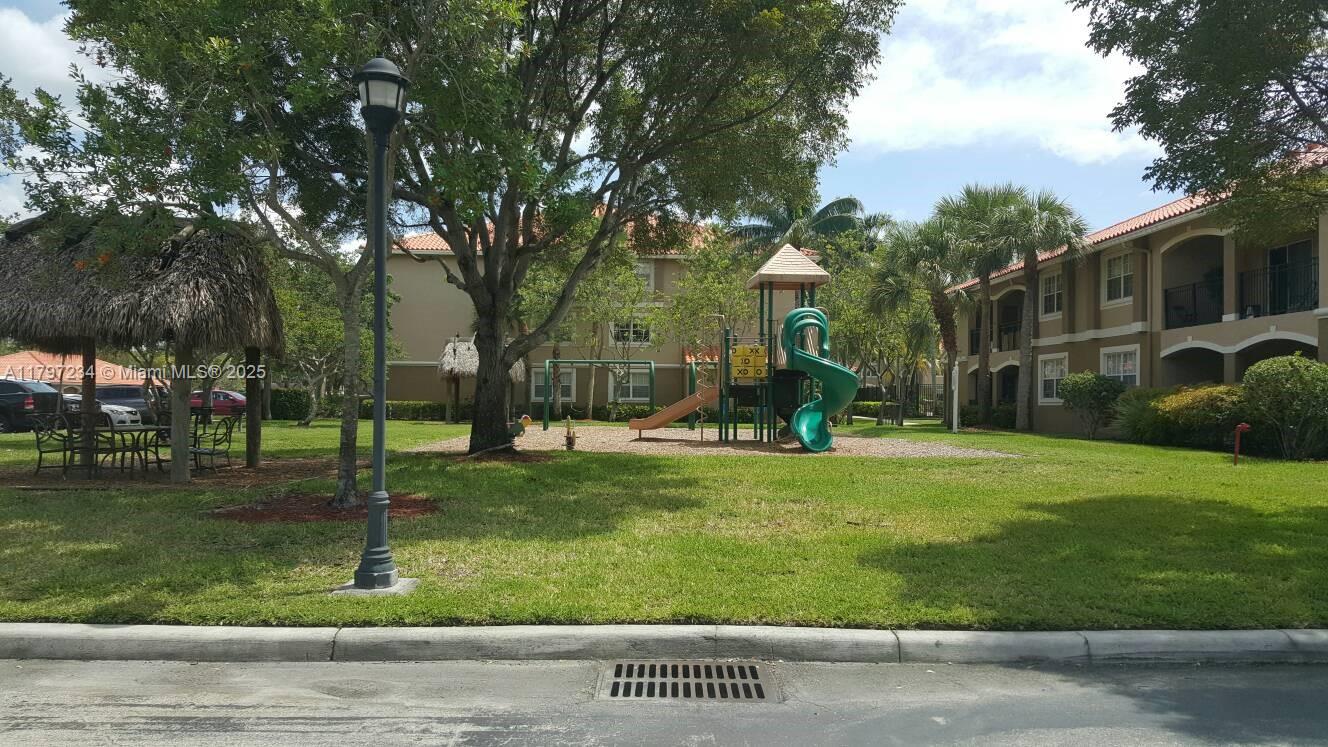 MARQUESA CONDO - Residential