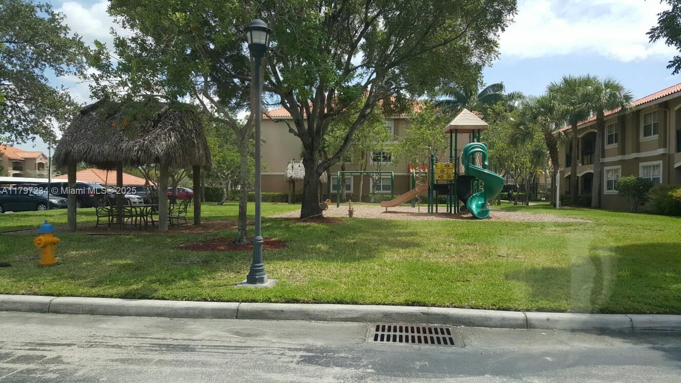 MARQUESA CONDO - Residential
