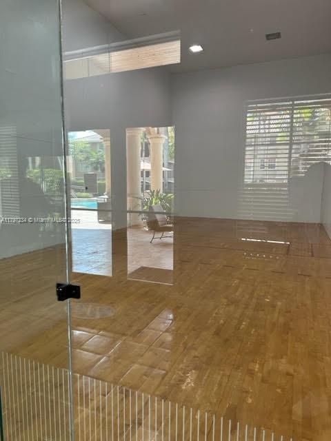 MARQUESA CONDO - Residential