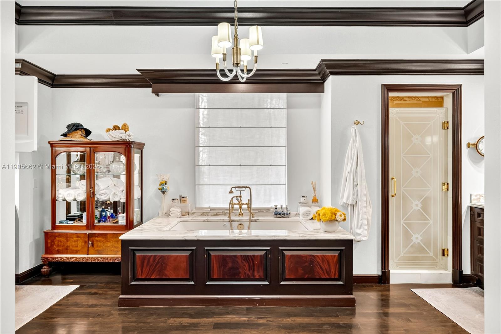 THE GABLES CONDO - Residential