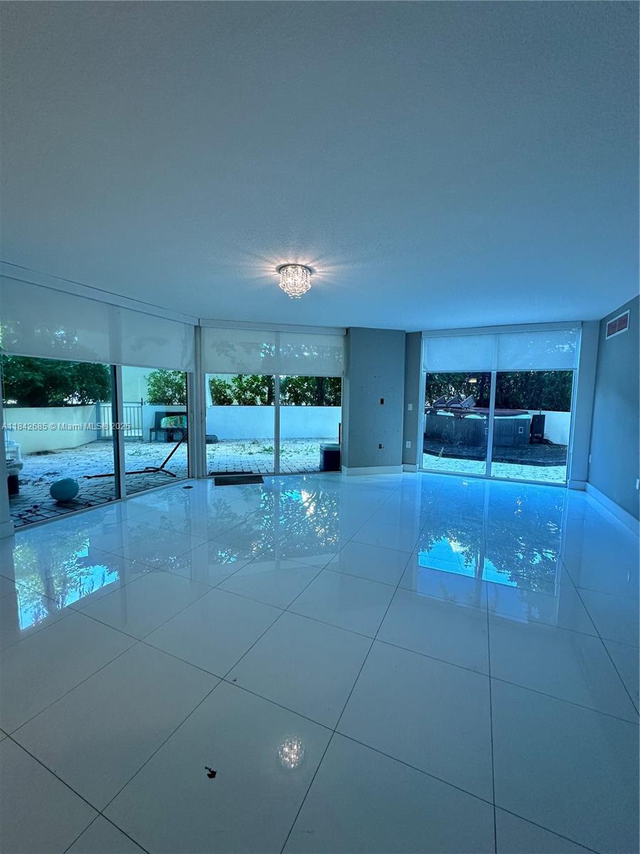 200 Sunny Isles Blvd 2-501