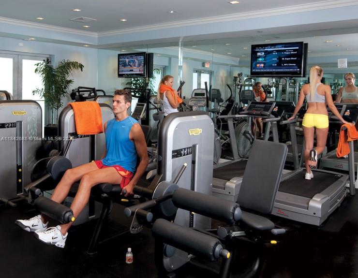 ST TROPEZ ON THE BAY II C - Residential