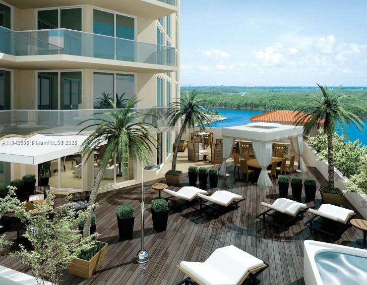 ST TROPEZ ON THE BAY II C - Residential