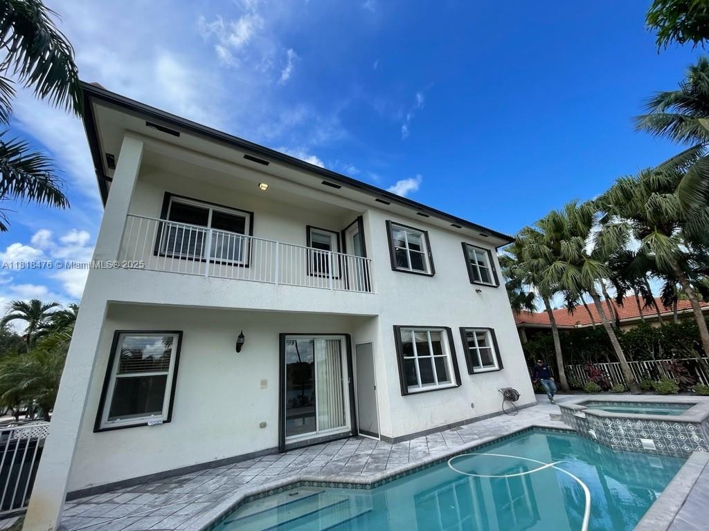 19240 Sw 30th St, Miramar, Broward County, Florida - 4 Bedrooms  
5 Bathrooms - 