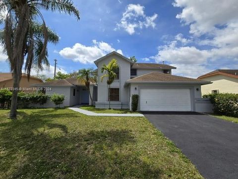 Single Family Residence in Lauderhill FL 7370 51st St.jpg