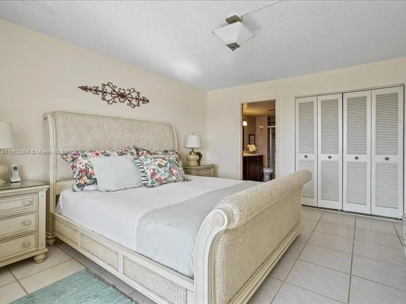 Boca Raton, Florida 33487, United States, 2 Bedrooms Bedrooms, ,2 BathroomsBathrooms,Residential,Active,233635
