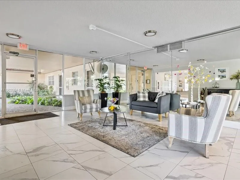 Boca Raton, Florida 33487, United States, 2 Bedrooms Bedrooms, ,2 BathroomsBathrooms,Residential,Active,233635