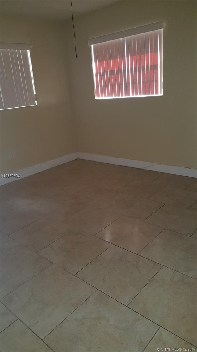 PYTHIAS PARK - Residential Lease