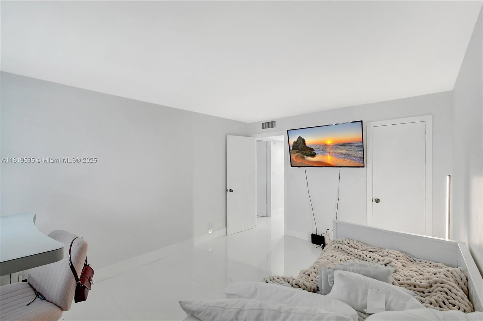 BERKLEY SOUTH CONDO - Residential