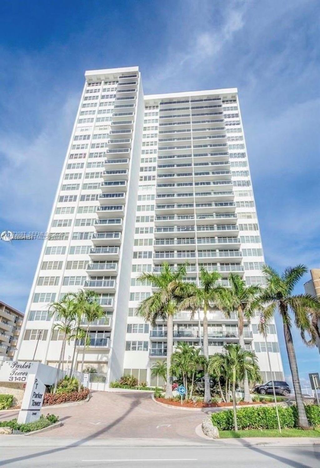 Photo of 3140 S Ocean Dr #1812, Hallandale Beach, FL 33009 (MLS # A11973987)