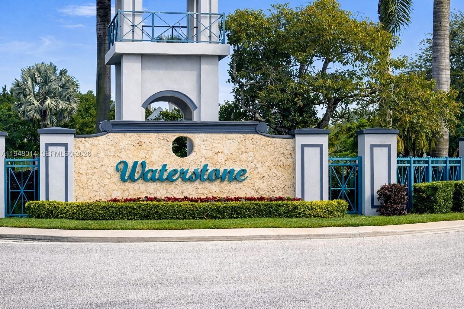 PORTOFINO BAY - Residential