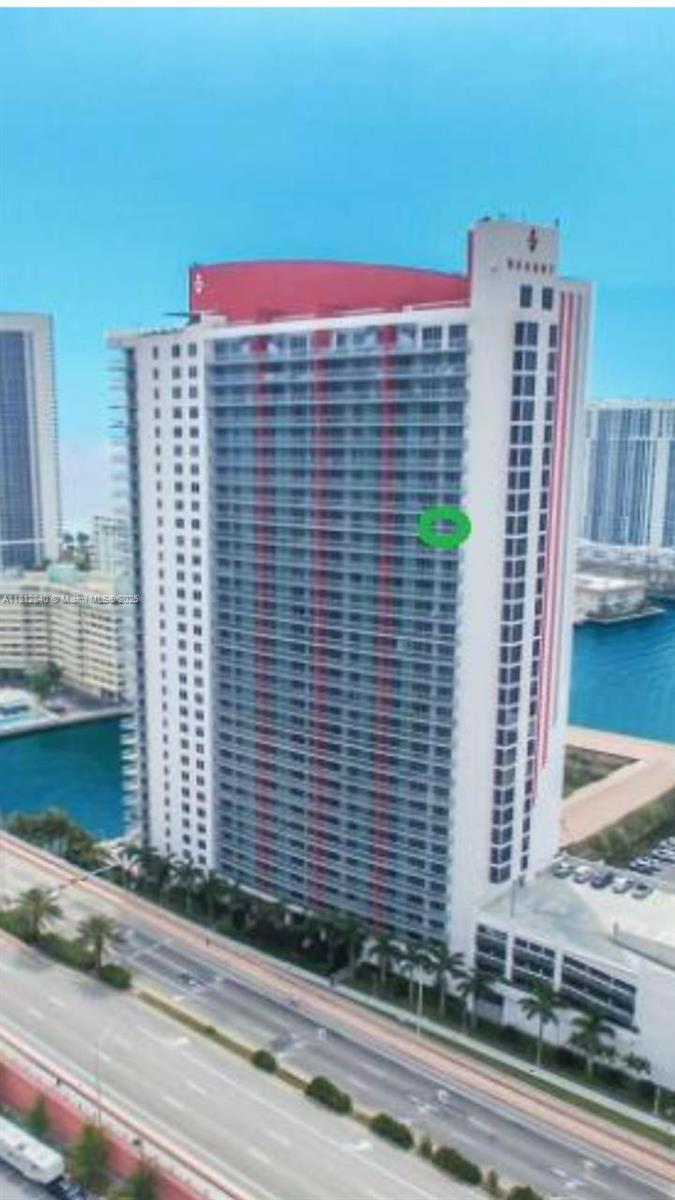 BEACHWALK CONDOMINIUM - Residential