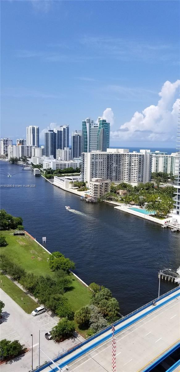 BEACHWALK CONDOMINIUM - Residential