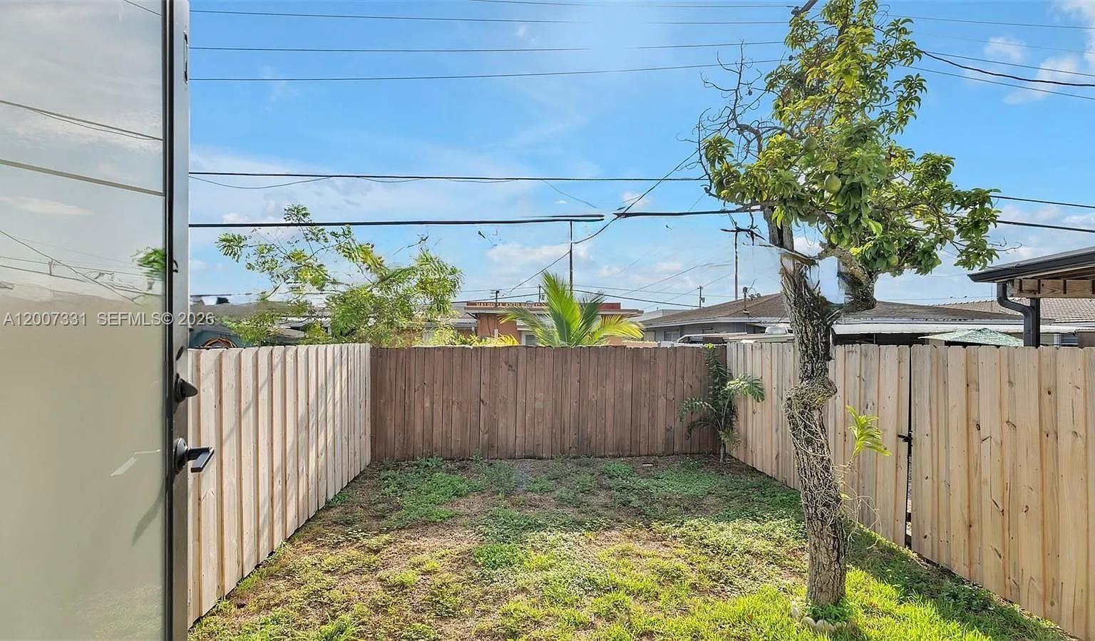 INGLESIDE PARK - Residential Income